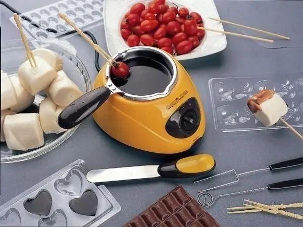 Прибор для приготовления шоколадного фондю Chocolatiere 250мл. 25вт. 2264723663 фото